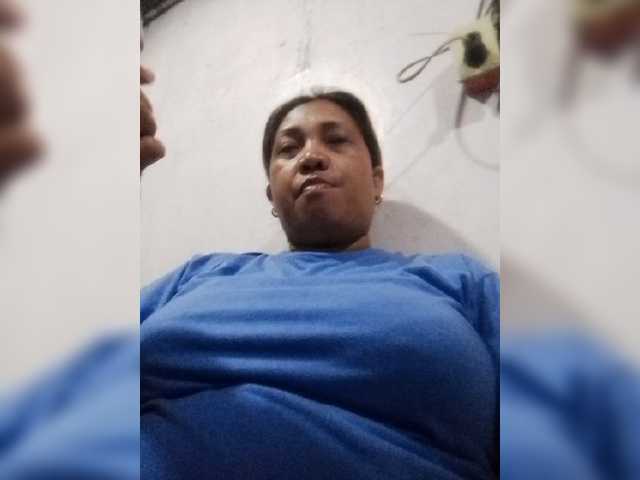 pinaymaniac69 live cam on BongaCams