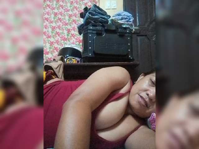 pinaymaniac69 live cam on BongaCams
