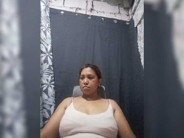 pinaymaniac69 live cam on BongaCams
