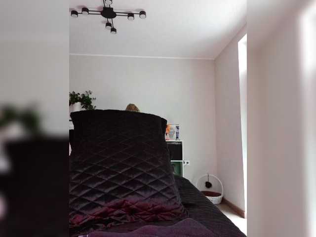 a-squirter's BongaCams show and profile