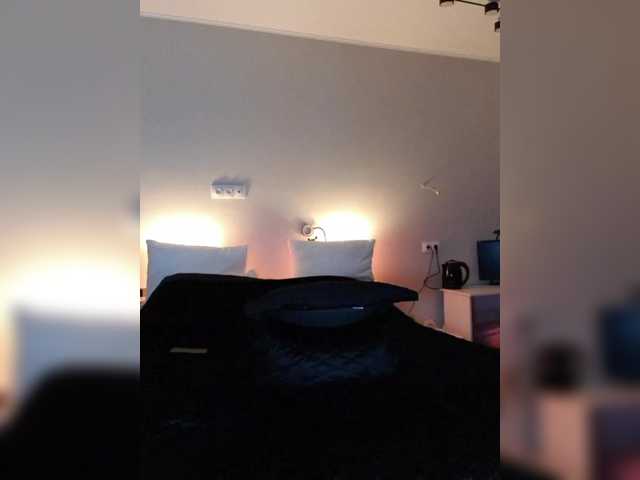 a-squirter's BongaCams show and profile