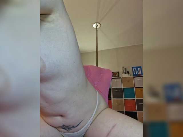 a-squirter live cam on BongaCams