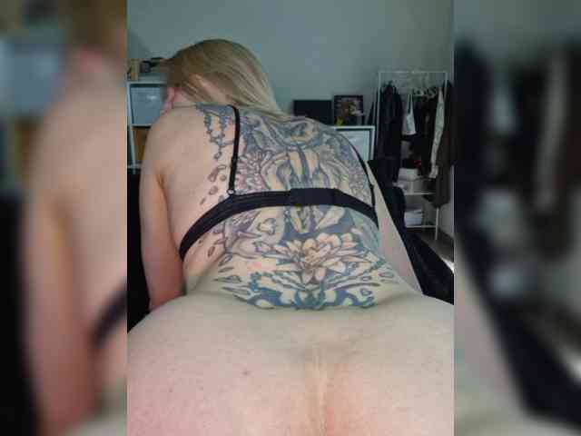 Model: femmfatale