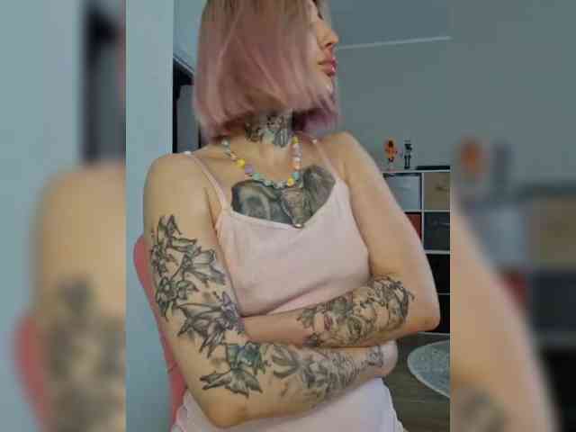 Model: femmfatale