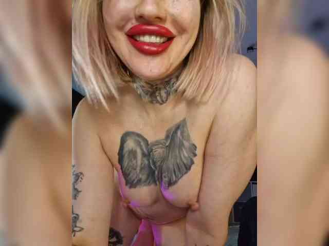 Model: femmfatale