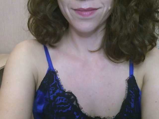 AnnastaStasy live cam on BongaCams