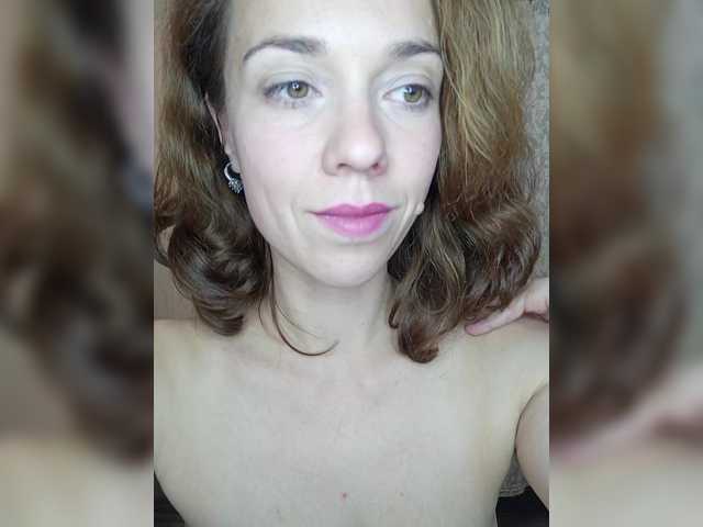 AnnastaStasy live cam on BongaCams