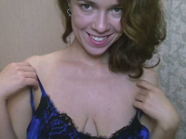 AnnastaStasy live cam on BongaCams