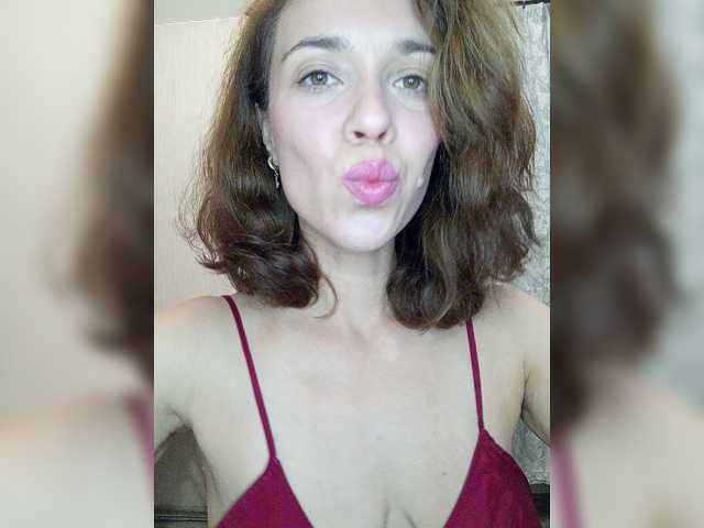 AnnastaStasy live cam on BongaCams