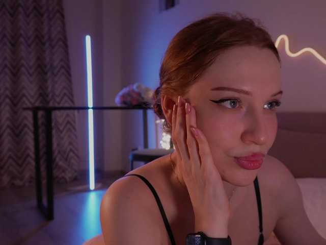 evie-sapphire cam belle