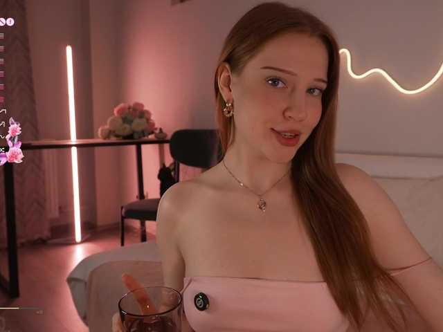 Evie-sapphire
