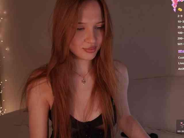 evie-sapphire Live Webcam on BongaCams