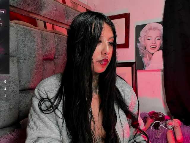 chantallthx live cam on BongaCams