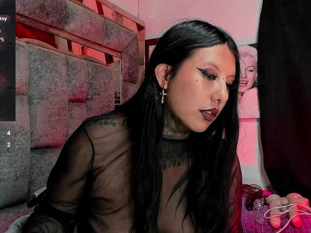chantallthx live cam on BongaCams