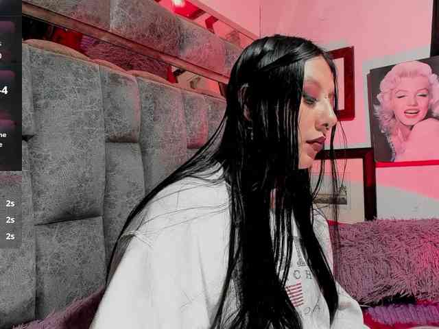 Chantallthx webcam