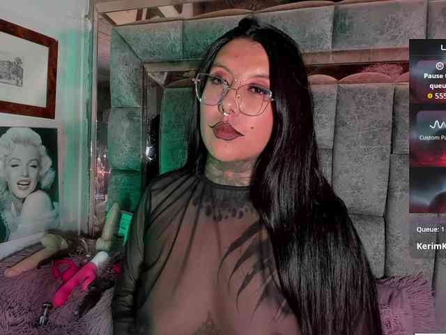 Chantallthx webcam