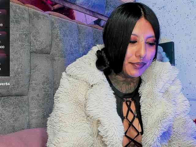 missdarklatin webcam