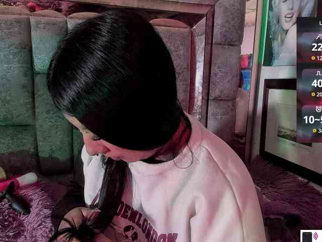 Chantallthx webcam