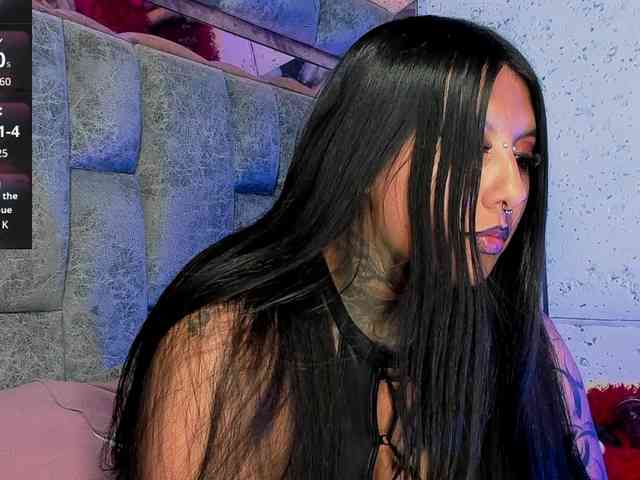 missdarklatin webcam