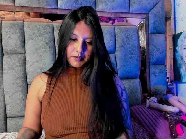missdarklatin webcam