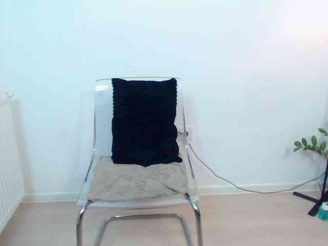 LovelyBrownie webcam