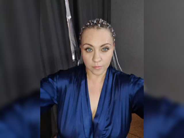 --ALEKSA- live cam on BongaCams