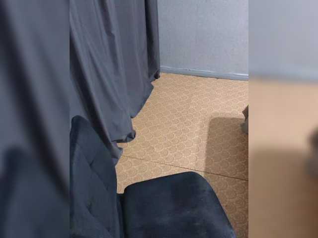 --ALEKSA-'s BongaCams show and profile