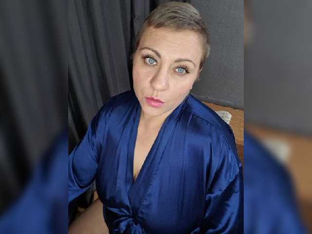 --ALEKSA- live cam on BongaCams