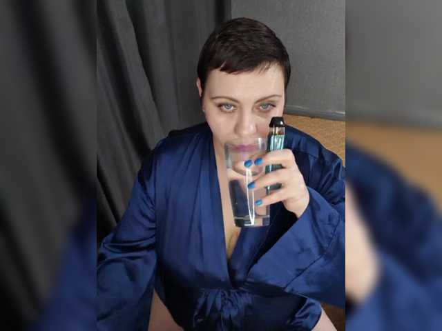 --ALEKSA-'s BongaCams show and profile