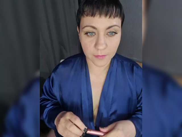 --ALEKSA- live cam on BongaCams