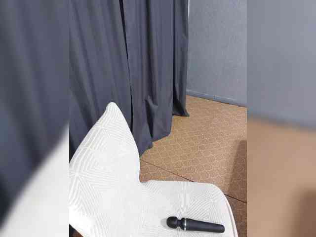 --ALEKSA- — Female live cam