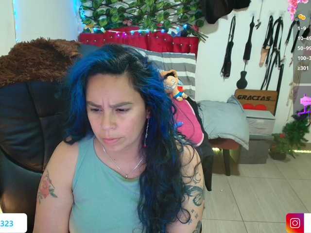 elektra-32 live cam on BongaCams
