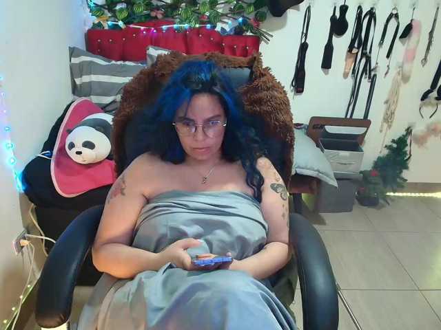 elektra-32 live cam on BongaCams