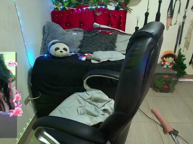 elektra-32 live cam on BongaCams