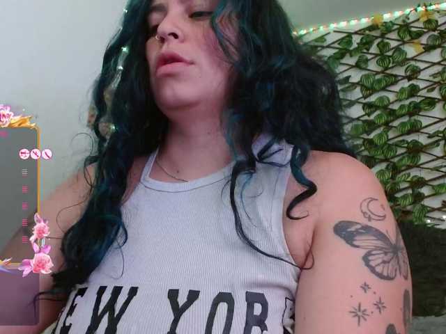 elektra-32's BongaCams show and profile