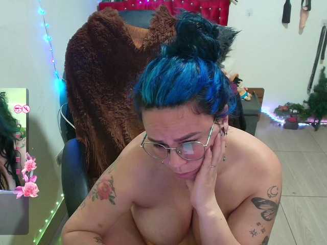 elektra-32 live cam on BongaCams