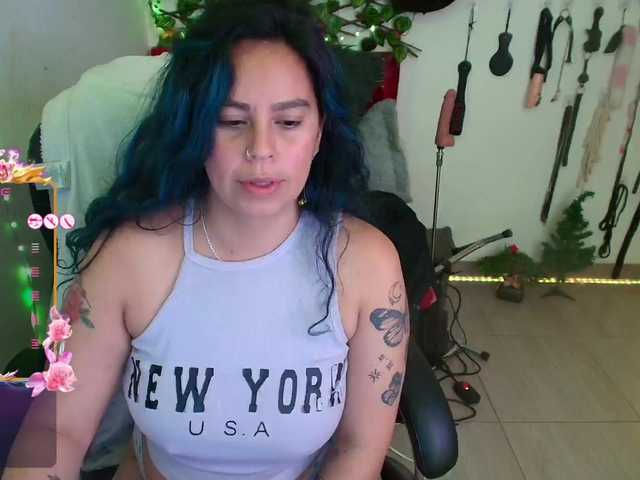 elektra-32's BongaCams show and profile