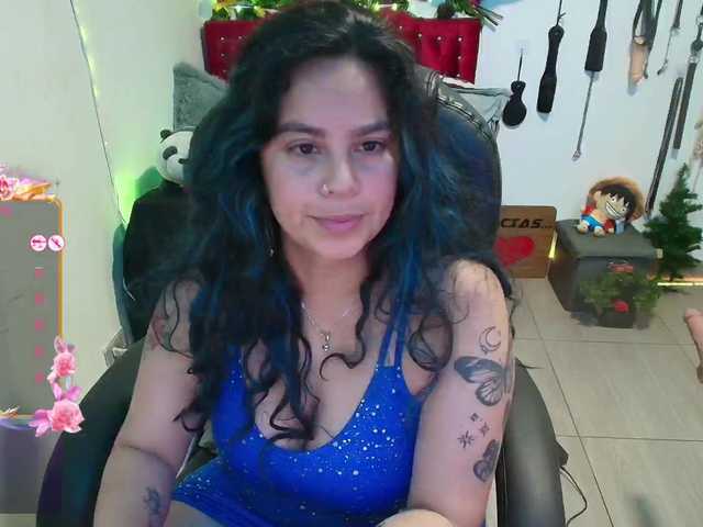 elektra-32 live cam on BongaCams