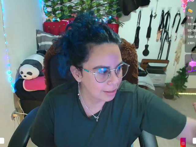 elektra-32 live cam on BongaCams