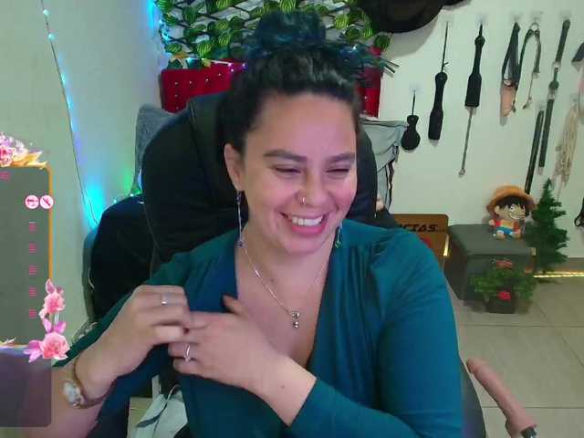 elektra-32 live cam on BongaCams