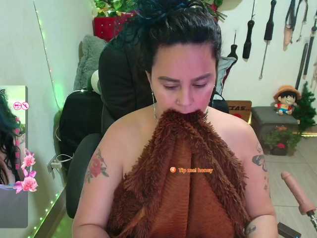 elektra-32 Live Cam on BongaCams