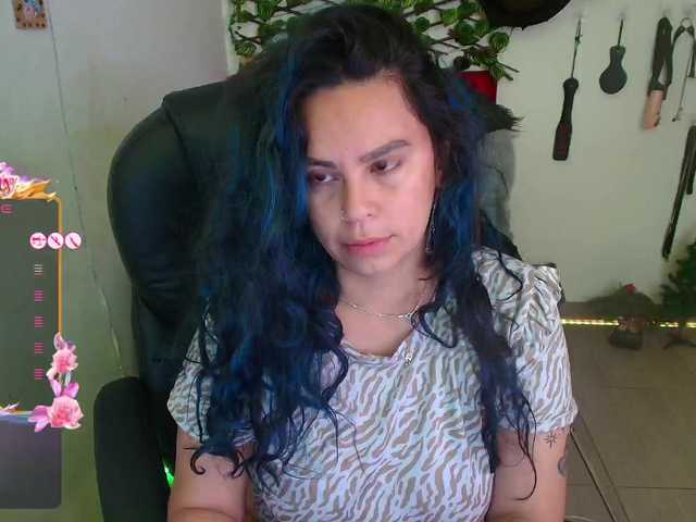 elektra-32's BongaCams show and profile