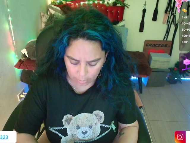 elektra-32 live cam on BongaCams