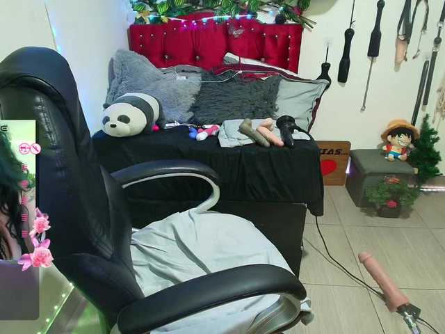 elektra-32 live cam on BongaCams