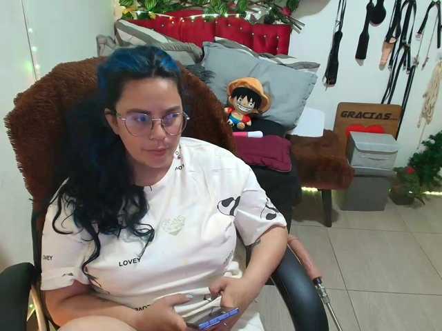 elektra-32 live cam on BongaCams