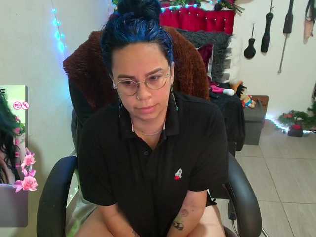 elektra-32 live cam on BongaCams