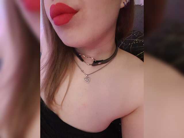 __EElaIzzza__ webcam