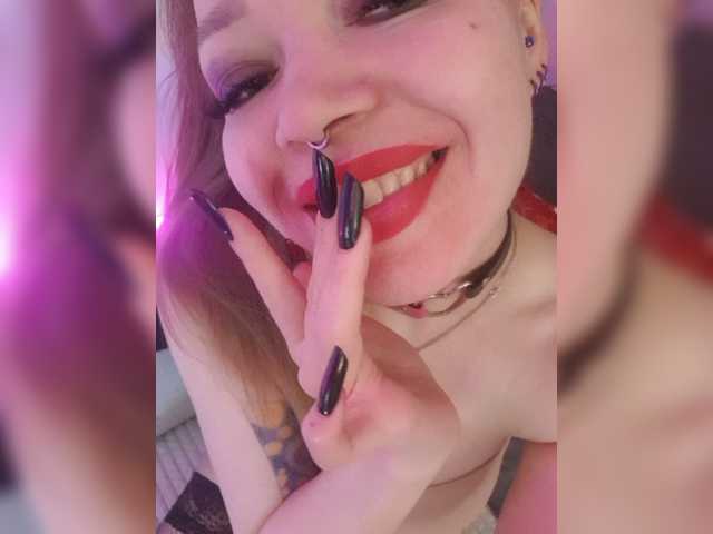 elaizza Прямой эфир на BongaCams
