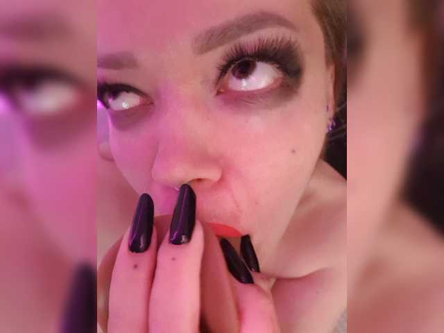 elaizza live cam on BongaCams