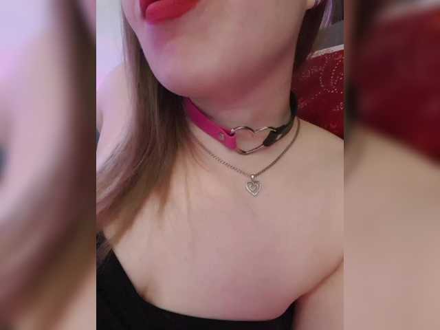 elaizza Live Cam on BongaCams
